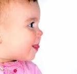 La Elegancia Infantil: Pendientes de Plata para Bebé