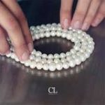 Perlas para el Oro: Estilo Elegante con Pendientes